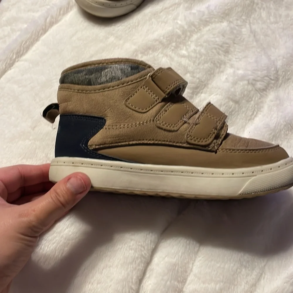 Oshkosh B’gosh size 13, tan with navy blue and camo